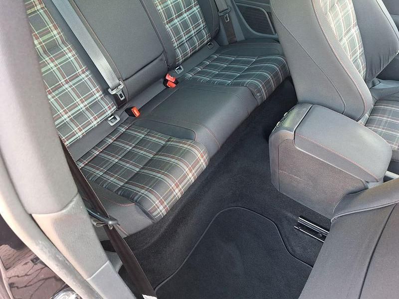 Gebraucht VW Golf VI GTI 211 PS (155 kW) 2012 Schwarz Kleinwagen