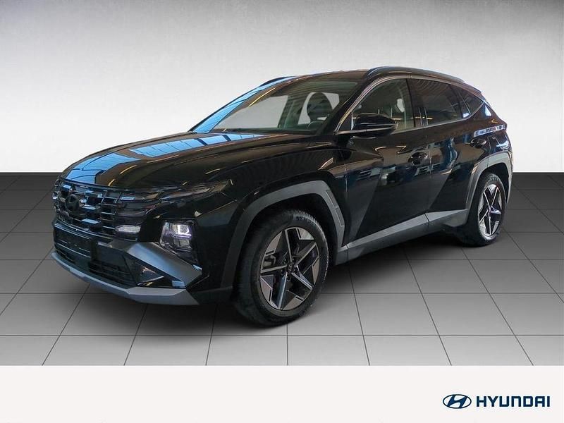 Gebraucht Hyundai Tucson Trend 160 PS (117 kW) 2025 Abyss black / met SUV