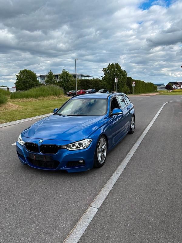 Blau Gebraucht 2014 BMW 335 Performance Kombi | 22.000 € (Guter Preis) - Bild 1/4