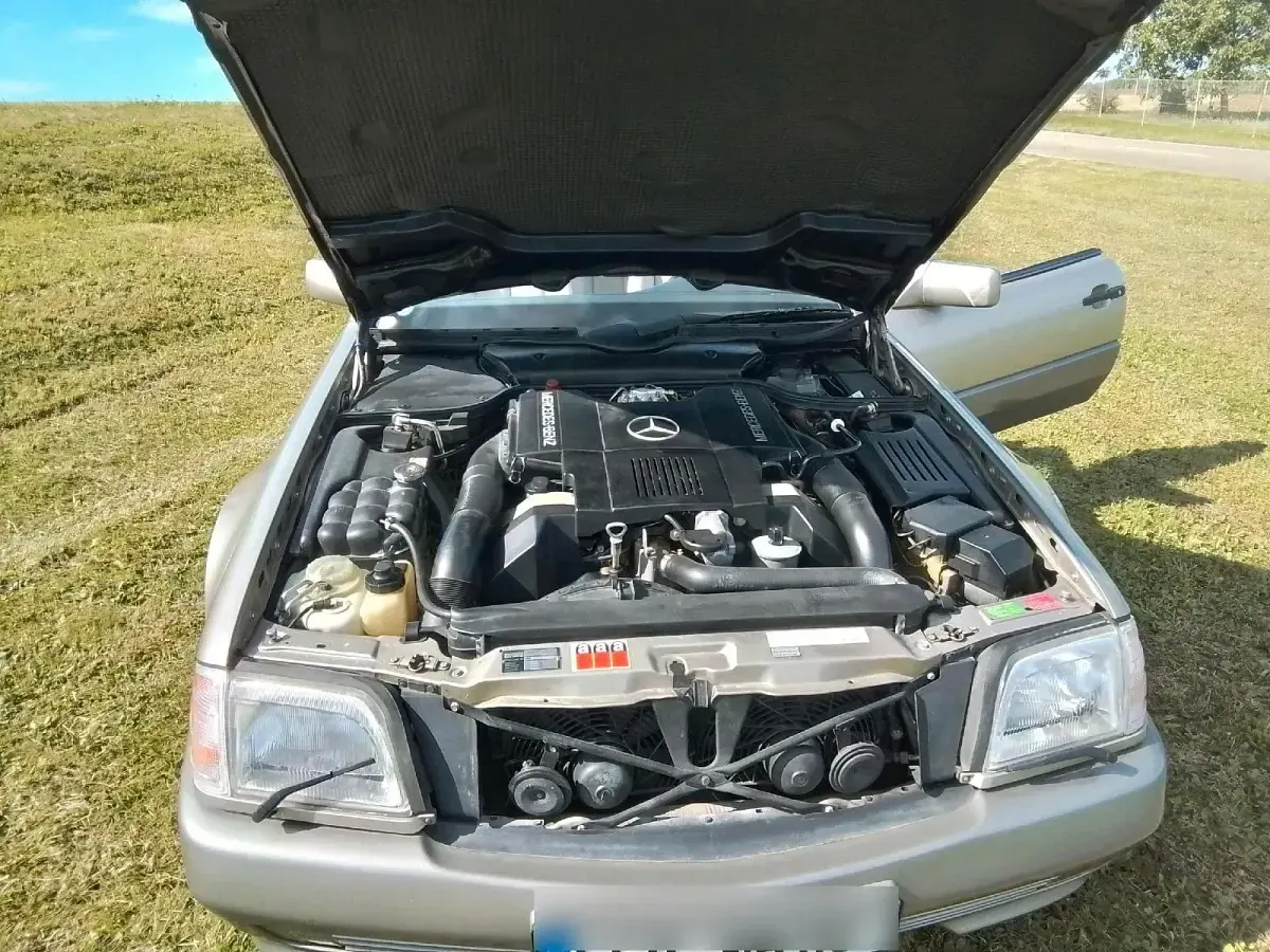 Gebraucht Mercedes SL500 326 PS (239 kW) 1992 Andere farben Cabrio