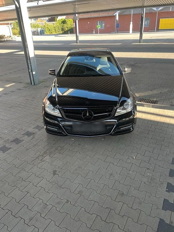 Gebraucht Mercedes C220 170 PS (125 kW) 2013 Schwarz Coupé