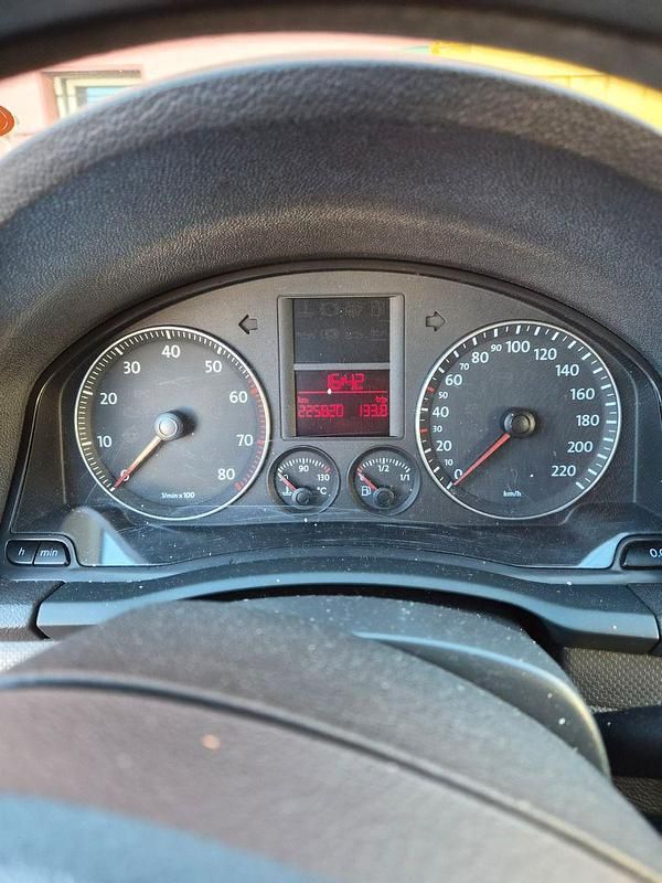 Gebraucht VW Golf IV Basis 75 PS (55 kW) 2003 Braun Limousine