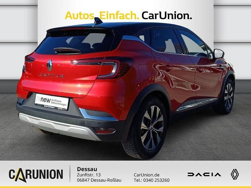 Gebraucht Renault Captur Techno 140 PS (102 kW) 2022 Dezirrot, dach blac SUV