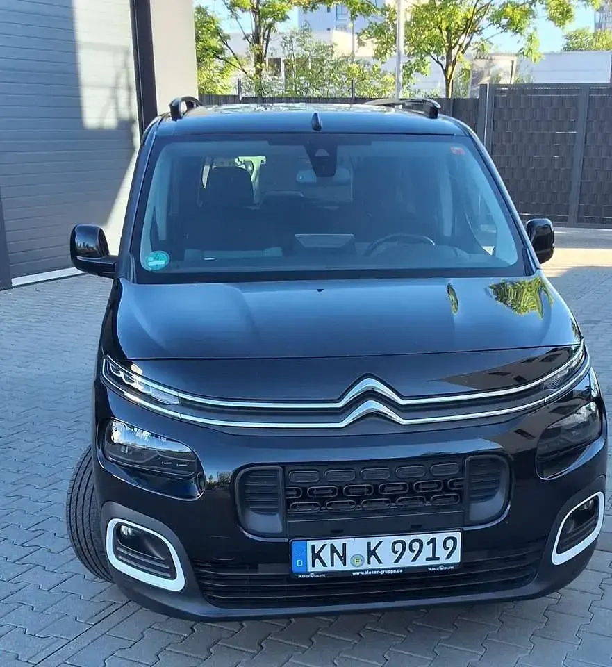 Gebraucht Citroën Berlingo Feel 131 PS (96 kW) 2021 Schwarz Van / Kleinbus