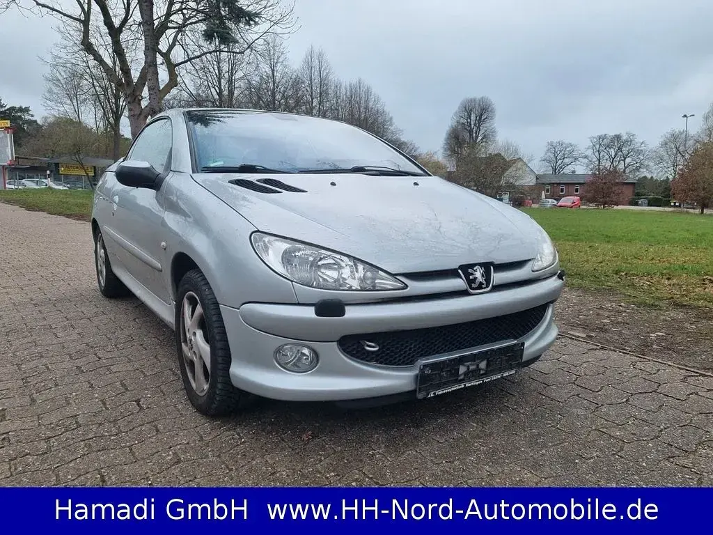 Gebraucht Peugeot 206 CC Platinum 109 PS (80 kW) 2006 Silber Cabrio