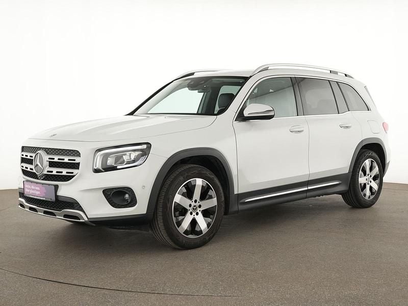 Digitalweiss Gebraucht 2021 Mercedes GLB200 Progressive SUV | 33.299 € (Guter Preis) - Bild 1/4