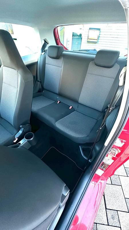 Gebraucht Seat Mii 60 PS (44 kW) 2015 Rot Kleinwagen