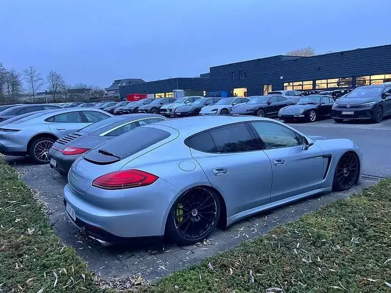 Gebraucht Porsche Panamera 333 PS (244 kW) 2015 Silber Kleinwagen