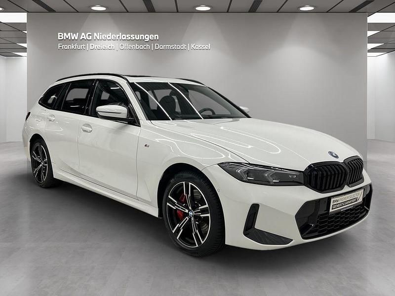 Gebraucht BMW 330 M Sport 292 PS (214 kW) 2025 Weiß Kombi
