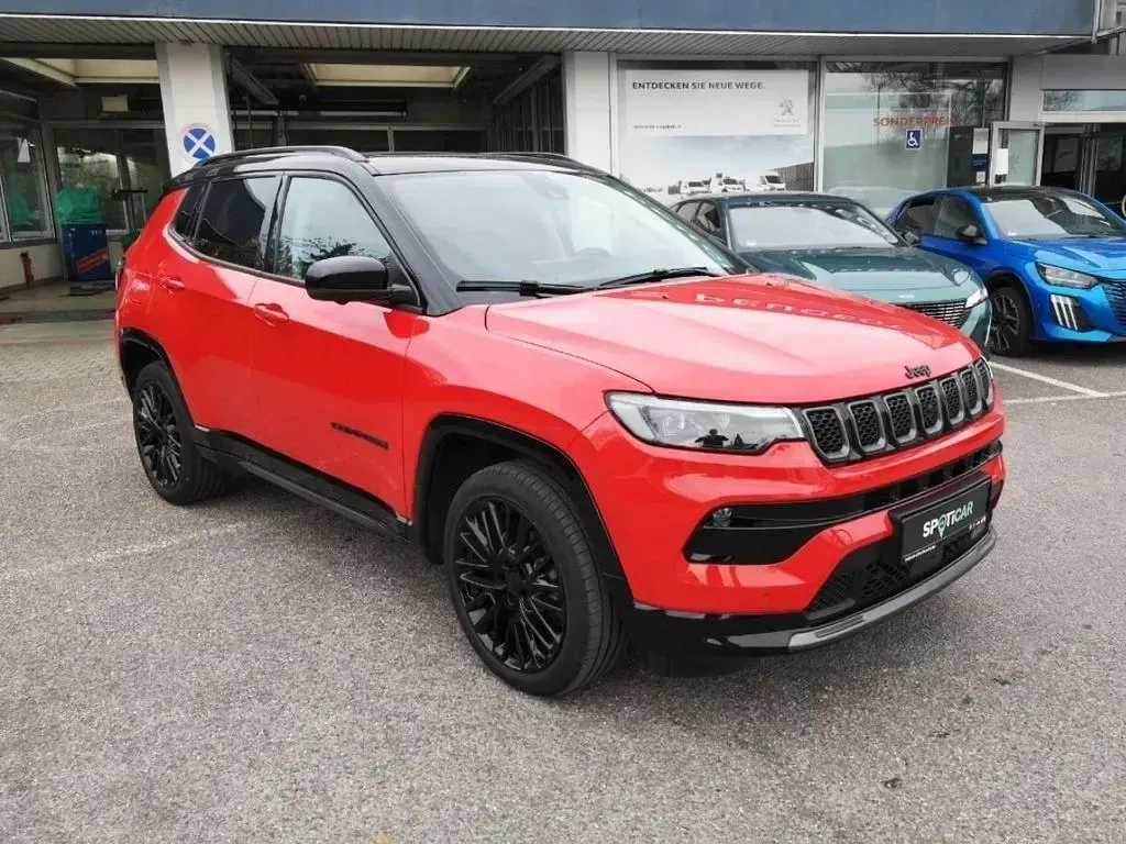 Gebraucht Jeep Compass 131 PS (96 kW) 2024 Rot SUV