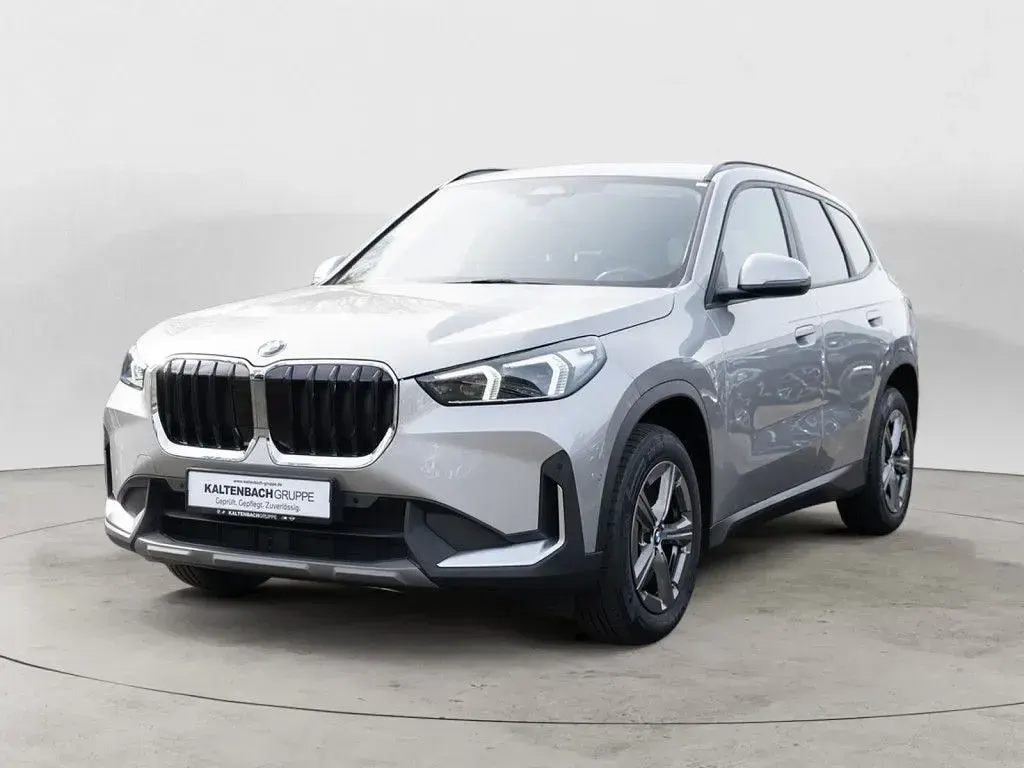 Second-hand BMW X1 Sport Line 211 CP (155 kW) 2023 Argintiu SUV