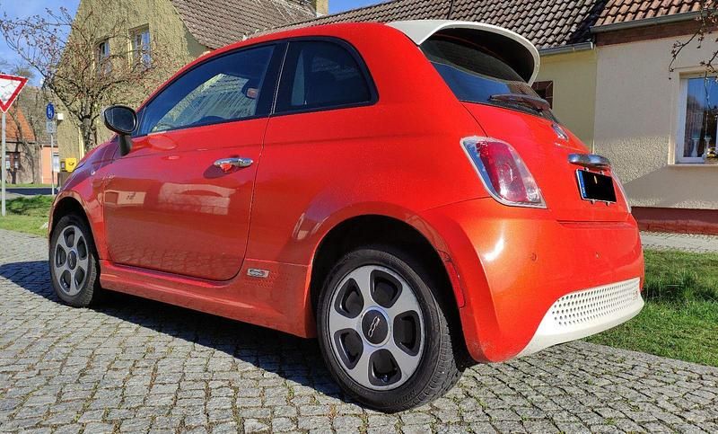 Gebraucht Fiat 500e 83 kW (113 PS) 2015 Orange Kleinwagen