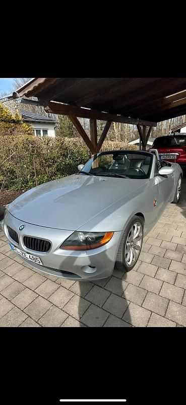 Silber Gebraucht 2004 BMW Z4 Cabrio | 6.000 € (Guter Preis) - Bild 1/4