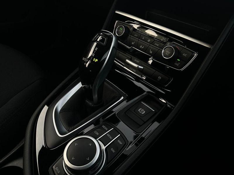 Gebraucht BMW 216 Active Tourer 116 PS (85 kW) 2020 Silber Van / Kleinbus