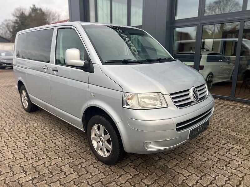 Gebraucht VW Caravelle 131 PS (96 kW) 2006 Silber Van / Kleinbus
