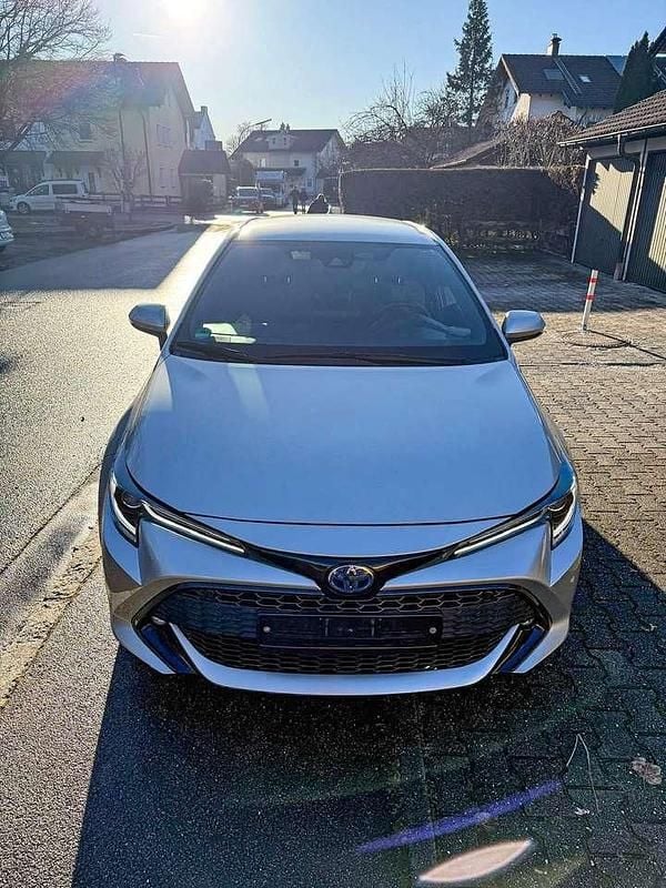 Gebraucht Toyota Corolla Hybrid Team 122 PS (89 kW) 2020 Grau Kleinwagen