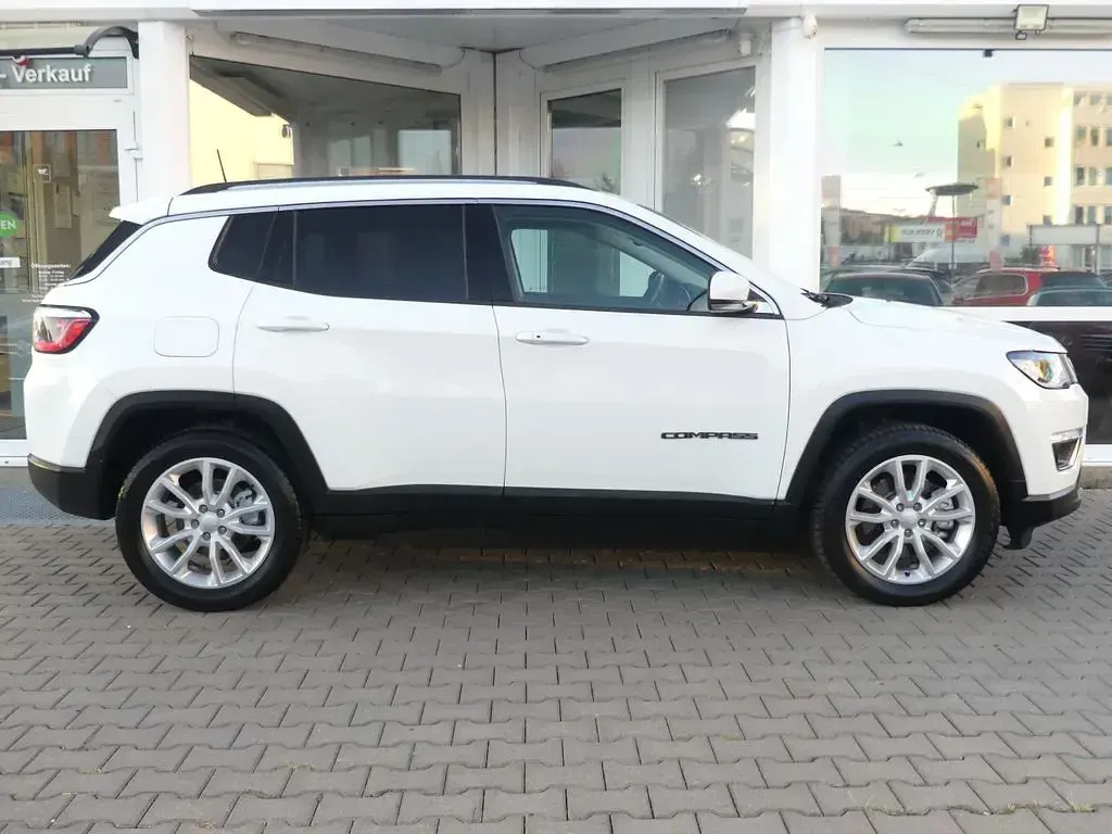 Gebraucht Jeep Compass Limited 190 PS (139 kW) 2020 Weiß SUV
