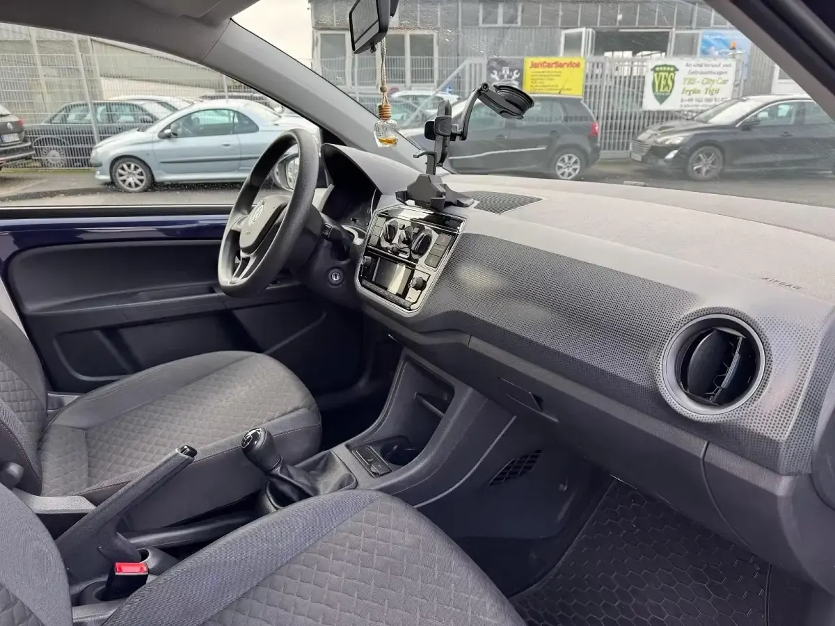 Gebraucht VW up! 60 PS (44 kW) 2018 Blau Kleinwagen