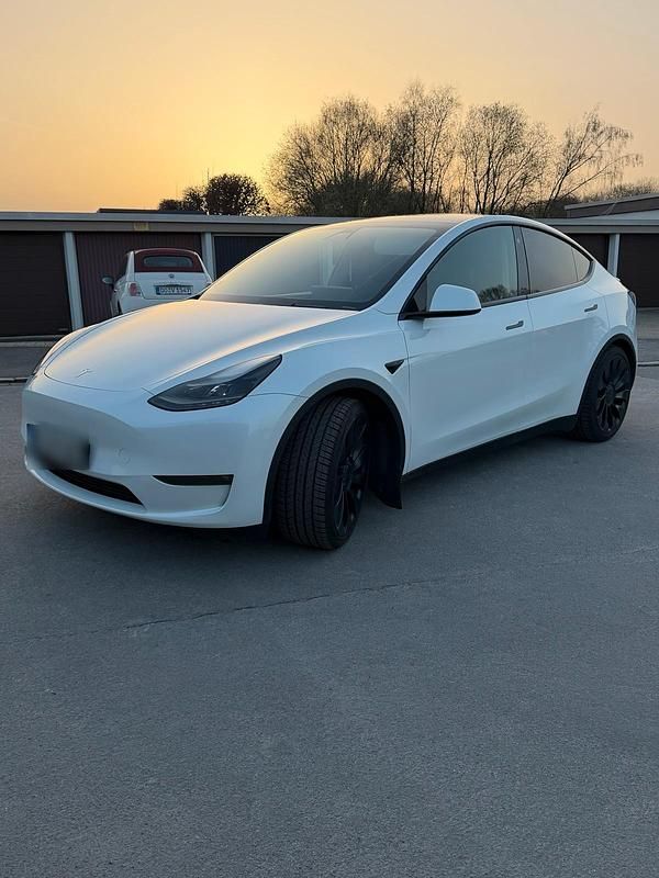Gebraucht Tesla Model Y Performance 392 kW (534 PS) 2022 Weiß SUV
