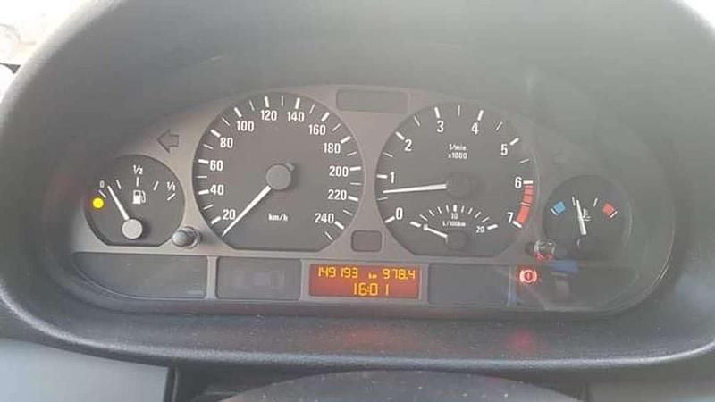 Gebraucht BMW 316 116 PS (85 kW) 2001 Silber Coupé