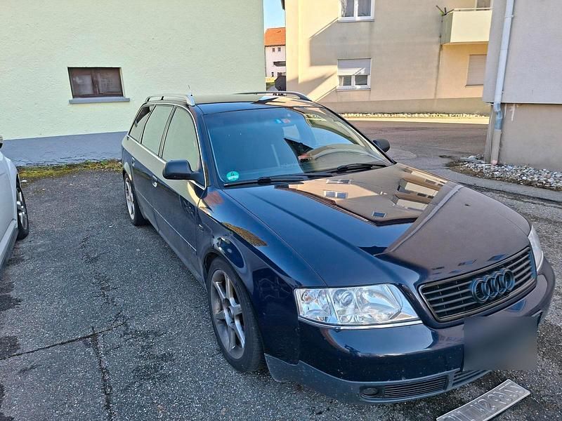 Gebraucht Audi A6 132 PS (97 kW) 2000 Blau Kombi