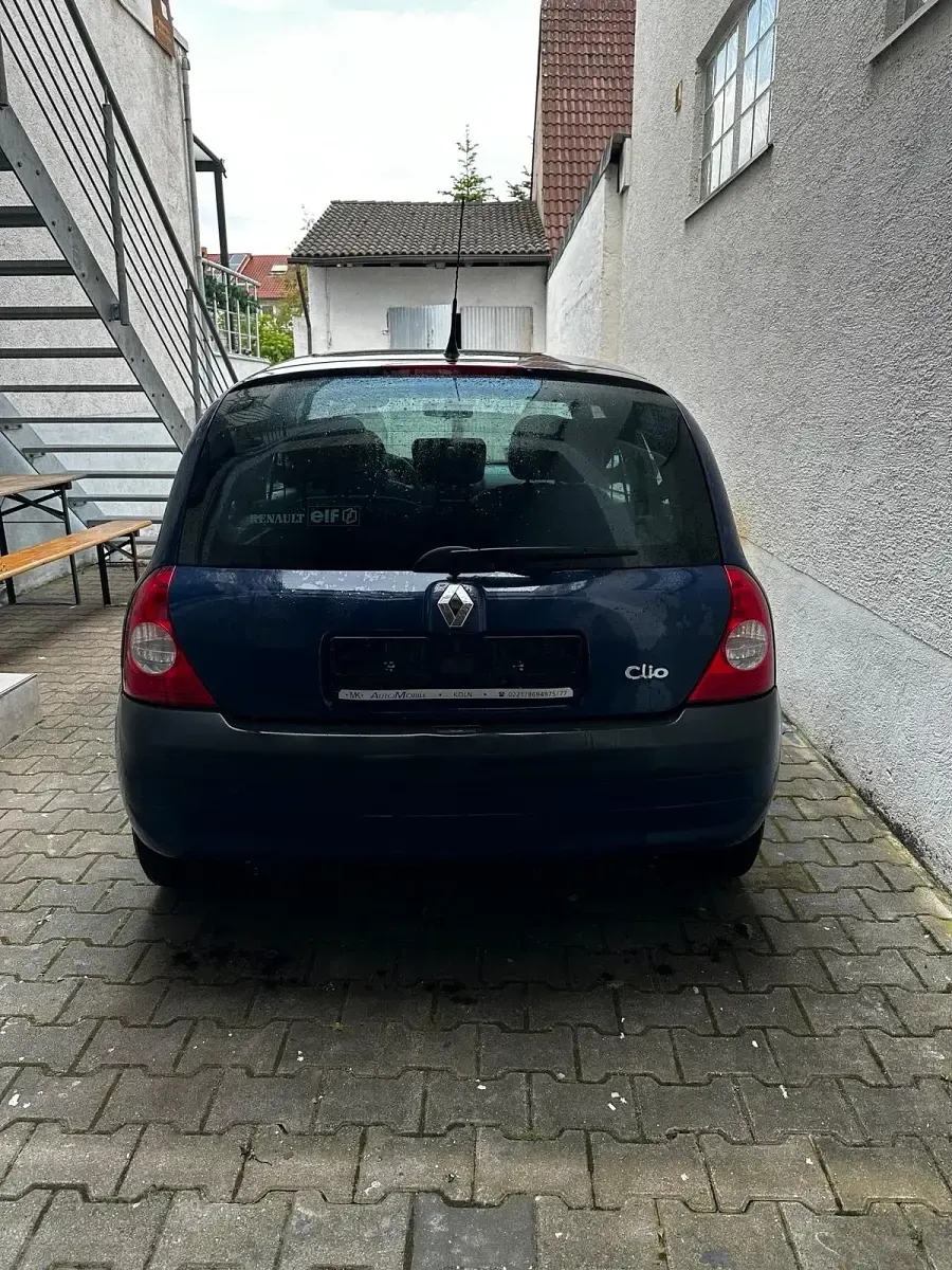 Gebraucht Renault Clio II 75 PS (55 kW) 2002 Blau Kleinwagen