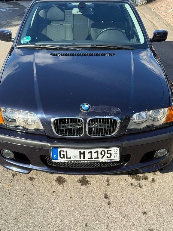 Gebraucht BMW 330 Basis 231 PS (169 kW) 2000 Blau Limousine