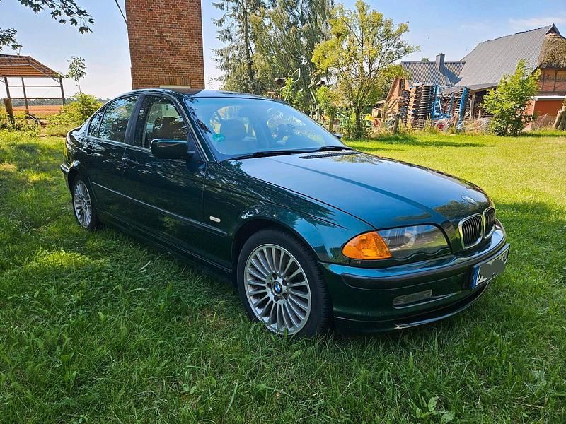 Grün Gebraucht 2000 BMW 330 Limousine | 3.300 € (Superpreis) - Bild 1/4