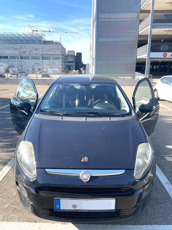 Blau Gebraucht 2011 Fiat Grande Punto Kleinwagen | 1.770 € (Guter Preis) - Bild 1/4