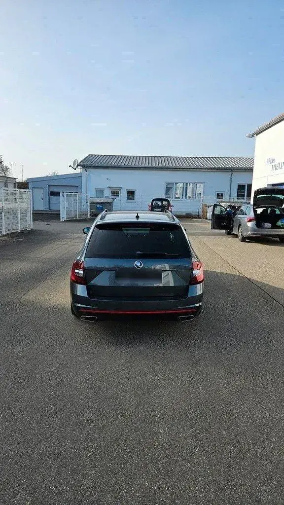 Gebraucht Skoda Octavia RS 230 PS (169 kW) 2018 Grau Kombi