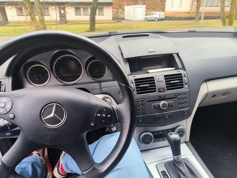 Gebraucht Mercedes 200 184 PS (135 kW) 2010 Silber Limousine