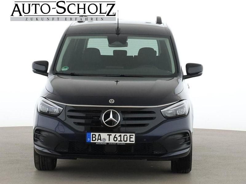 Blau Gebraucht 2023 Mercedes EQT200 Van / Kleinbus | 33.915 € - Bild 1/4
