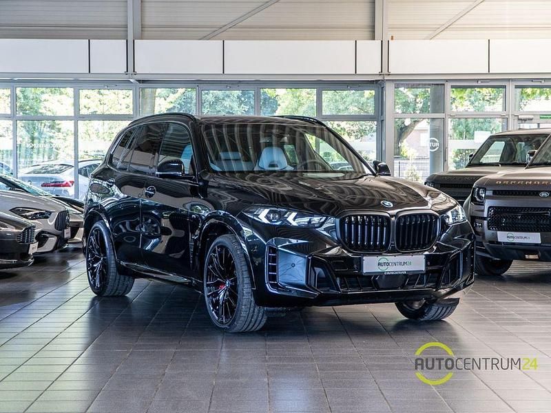 Black sapphire metallic Gebraucht 2025 BMW X5 M Sport SUV | 104.990 € - Bild 1/4