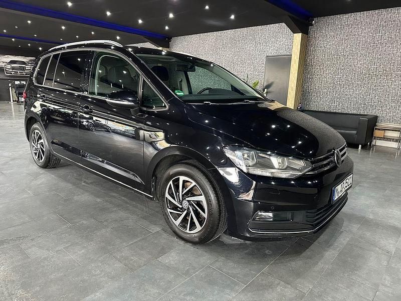 Gebraucht VW Touran Join 110 PS (80 kW) 2018 Schwarz Van / Kleinbus