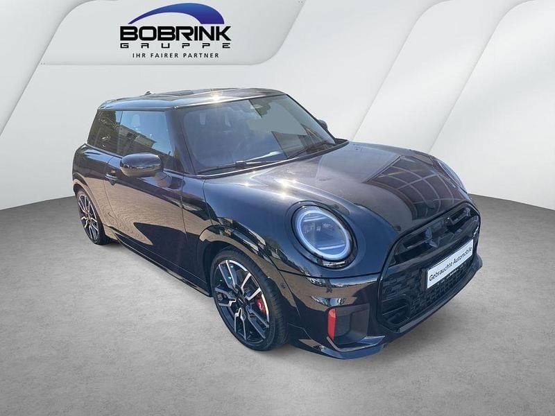 Używany Mini John Cooper Works 231 KM (169 kW) 2025 Czarny Hatchback