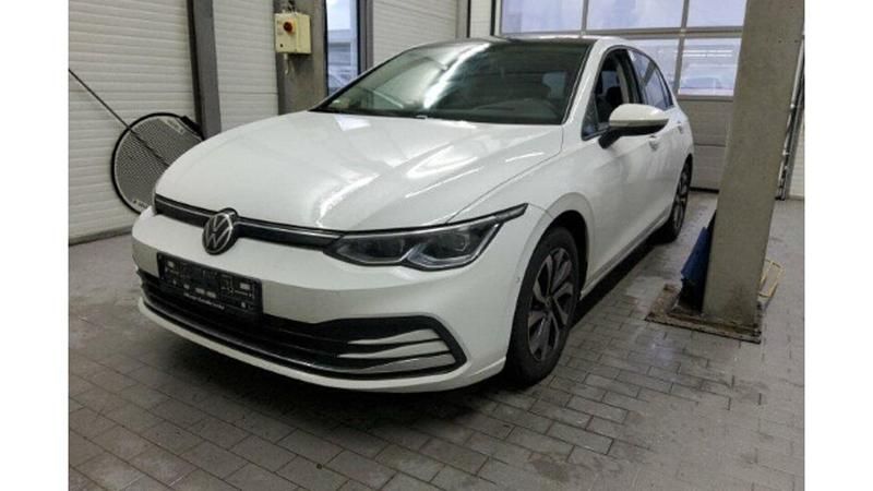 Gebraucht VW Golf VIII Active 150 PS (110 kW) 2022 Weiß Limousine