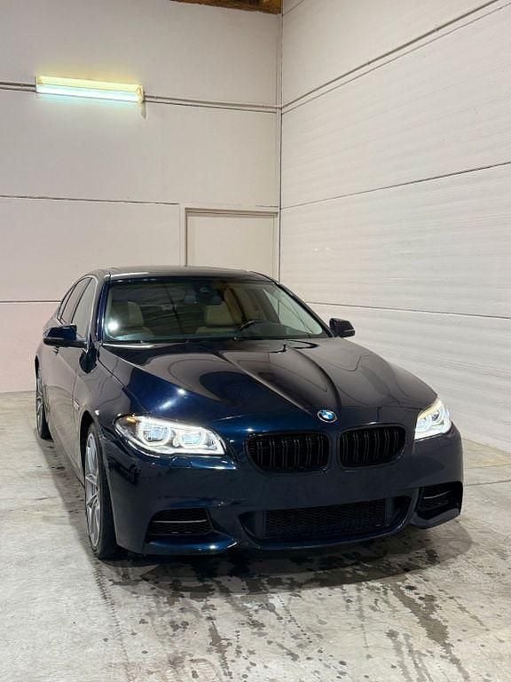 Gebraucht BMW 550 449 PS (330 kW) 2014 Blau Limousine