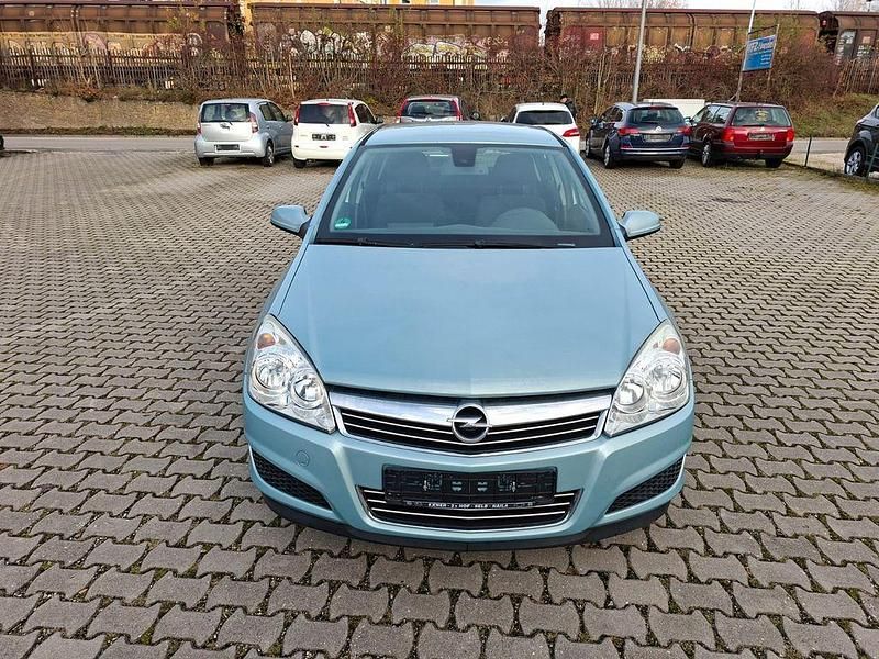 Blau Gebraucht 2009 Opel Astra Edition Limousine | 1.650 € (Guter Preis) - Bild 1/4