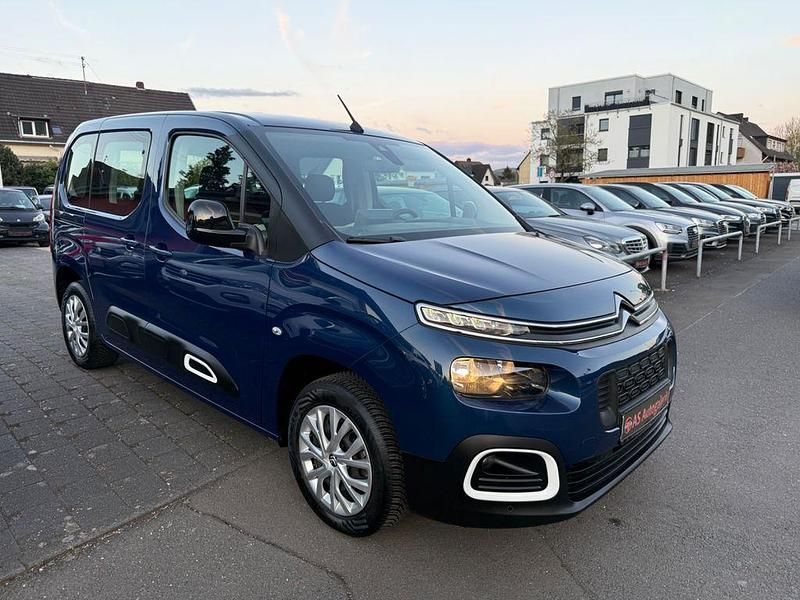 Second-hand Citroën Berlingo Feel 110 CP (80 kW) 2023 Albastru Monovolum