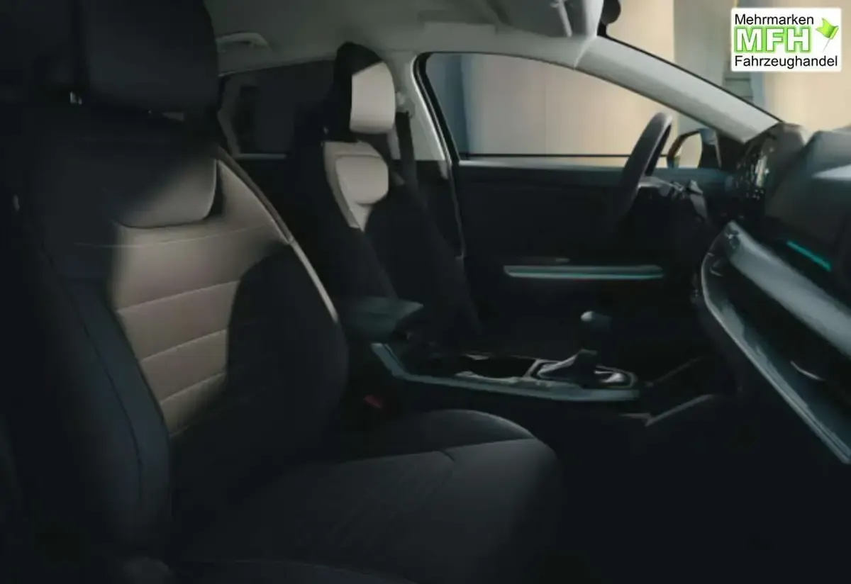 Neu Kia K4 Vision 150 PS (110 kW) 2026 Auroraschwarz metallic Limousine
