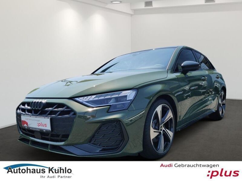 Grün Gebraucht 2025 Audi A3 Sportback S-Line Limousine | 48.890 € (Teuer) - Bild 1/4