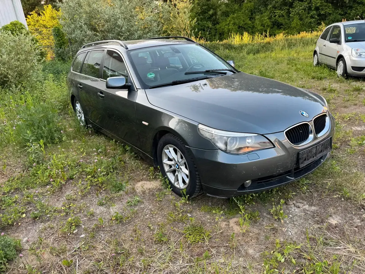 Używany BMW 530 218 KM (160 kW) 2005 Szary Kombi
