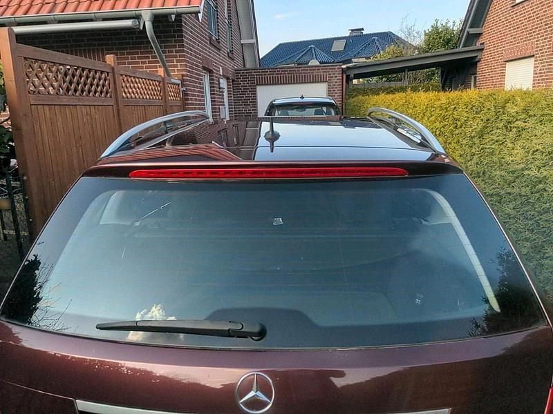 Gebraucht Mercedes C200 184 PS (135 kW) 2007 Rot Kombi
