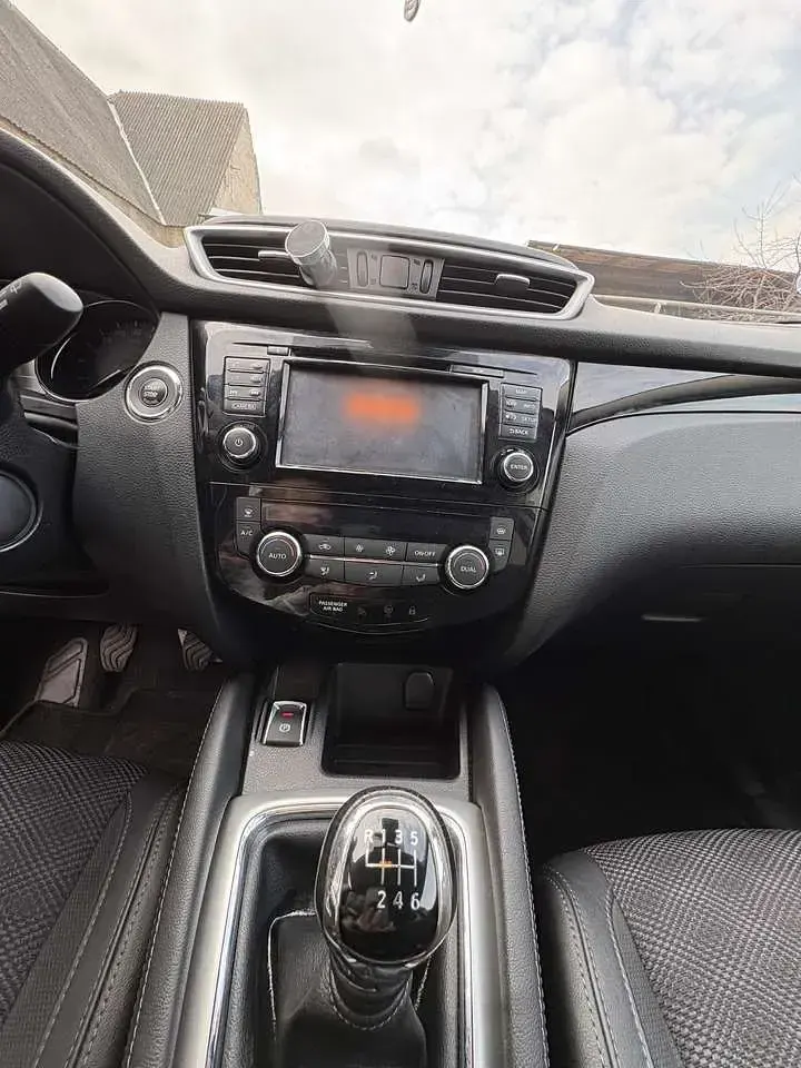 Gebraucht Nissan Qashqai Tekna 116 PS (85 kW) 2015 SUV