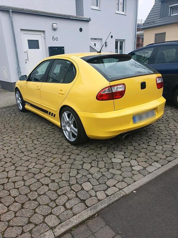 Gebraucht Seat Leon CUPRA 385 PS (283 kW) 2002 Gelb Kleinwagen