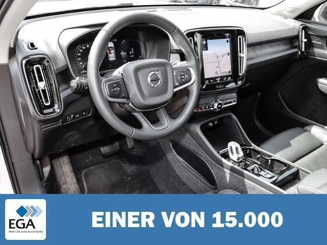 Gebraucht Volvo XC40 Plus 211 PS (155 kW) 2023 Weiß metallic SUV