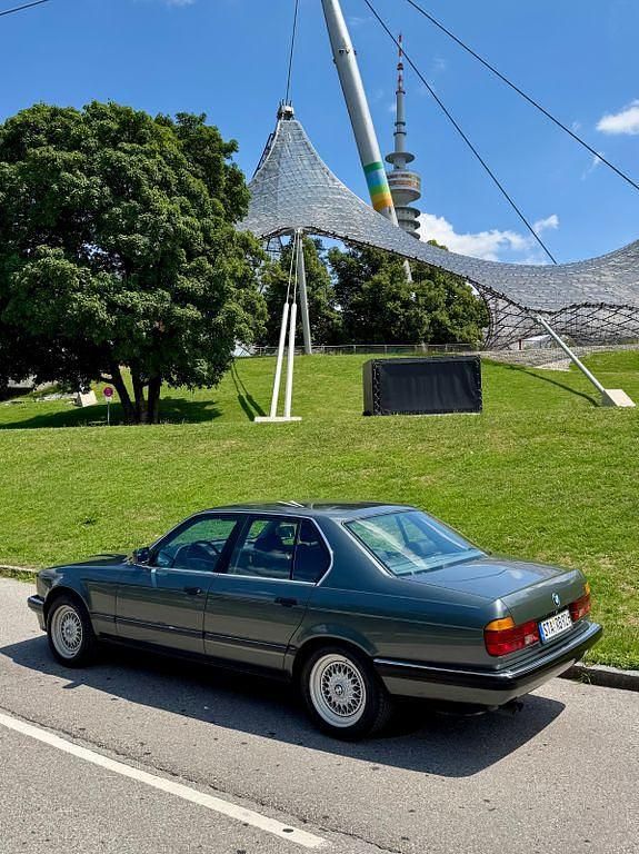 Grau Gebraucht 1987 BMW 735 Sport Line Limousine | 16.900 € - Bild 1/4