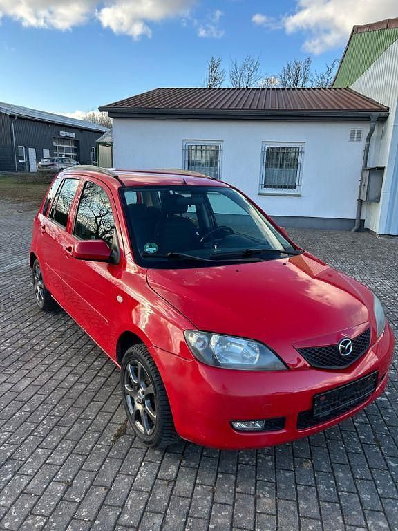 Gebraucht Mazda 2 Exclusive 101 PS (74 kW) 2004 Rot Kleinwagen