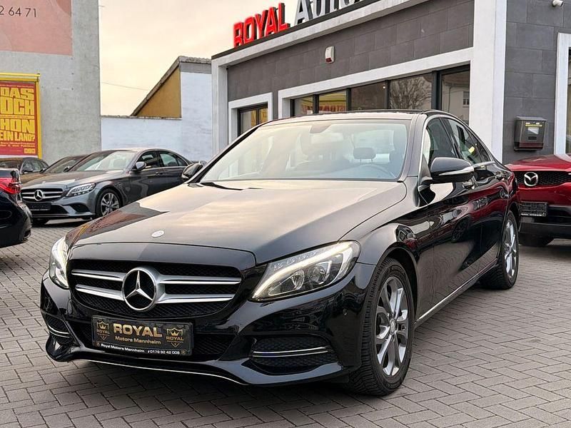 Schwarz Gebraucht 2014 Mercedes C250 Limousine | 16.499 € (Fairer Preis) - Bild 1/4