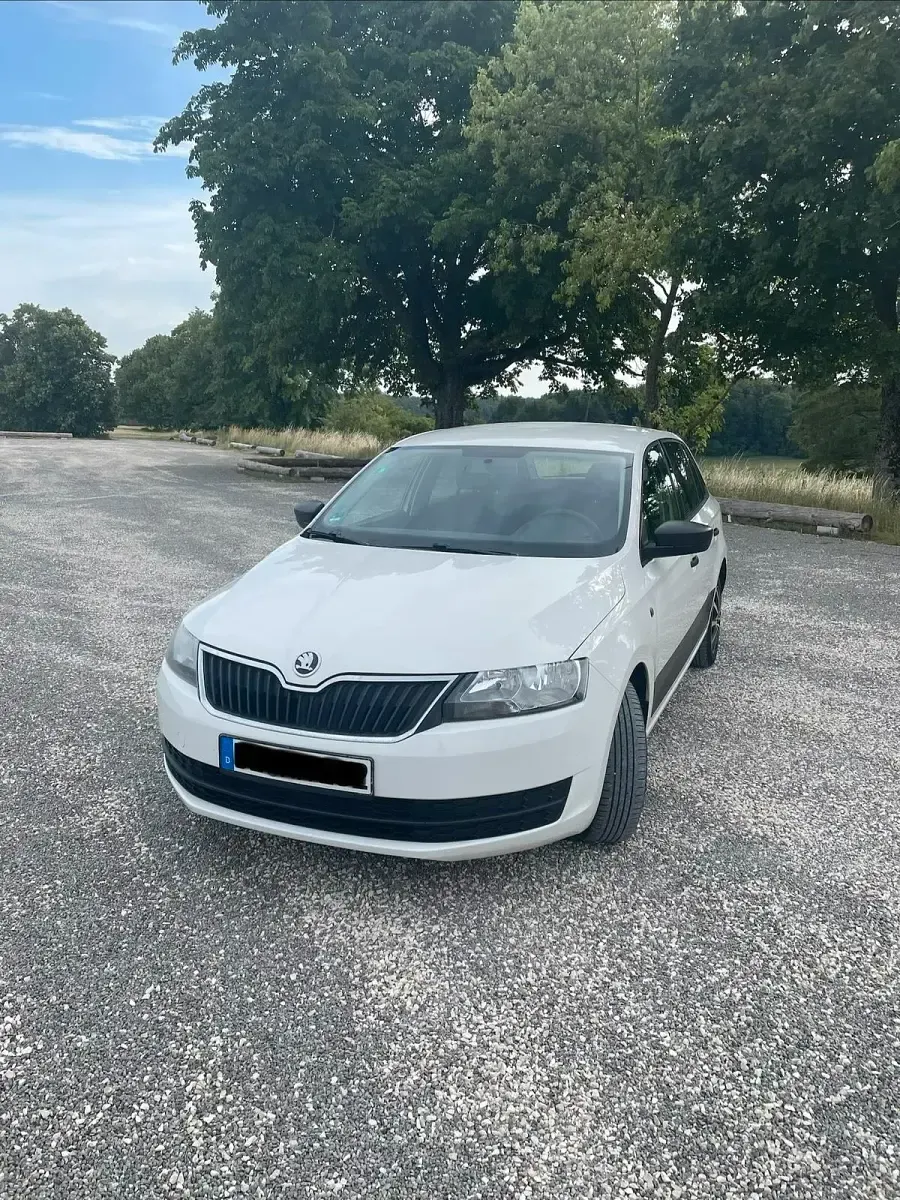 Gebraucht Skoda Rapid 86 PS (63 kW) 2014 Weiß Kleinwagen